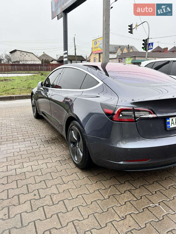 Седан Tesla Model 3 2018 в Киеве