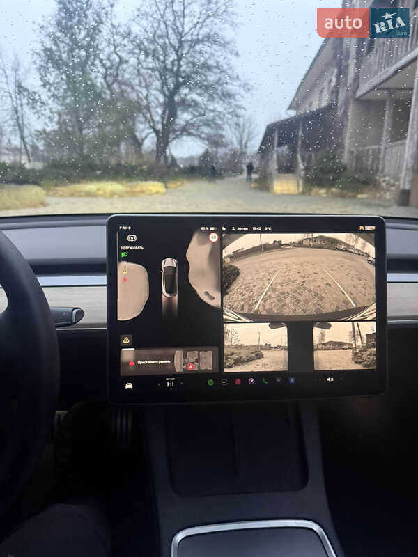 Седан Tesla Model 3 2022 в Харкові