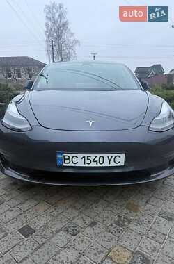 Седан Tesla Model 3 2022 в Харькове
