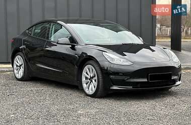 Седан Tesla Model 3 2022 в Луцке
