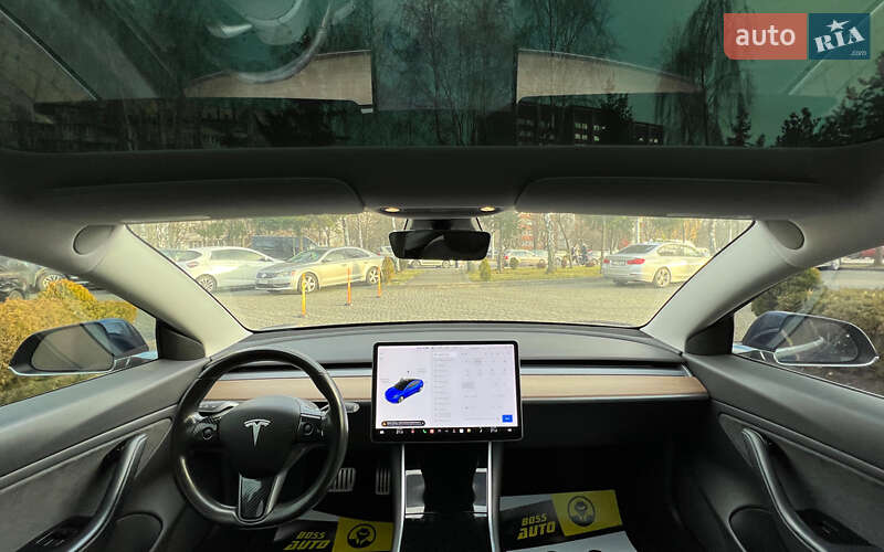 Седан Tesla Model 3 2019 в Львове фото 16 Седан Tesla Model 3 2019 в Львове