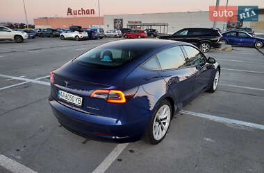 Седан Tesla Model 3 2020 в Львове