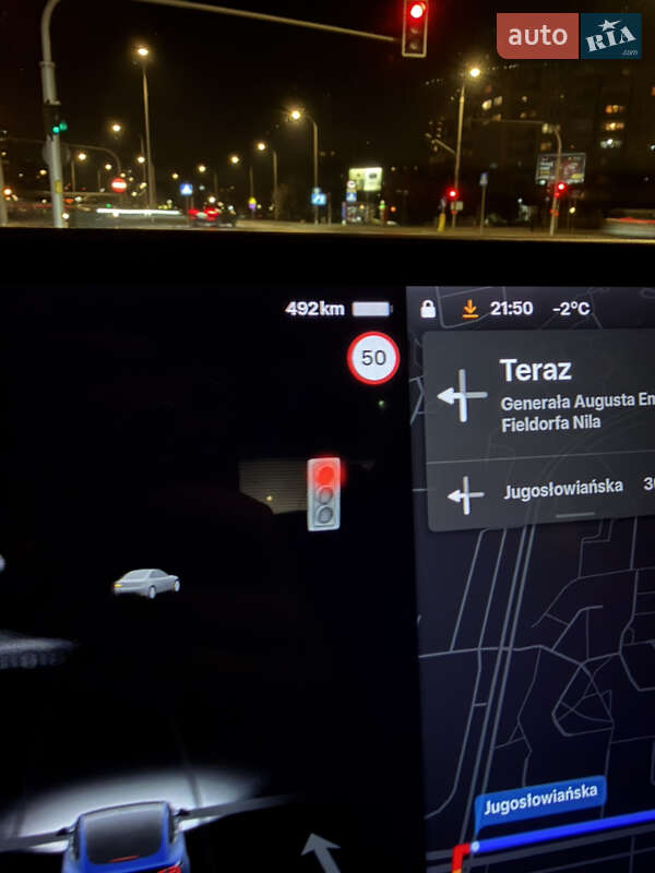 Седан Tesla Model 3 2020 в Львове