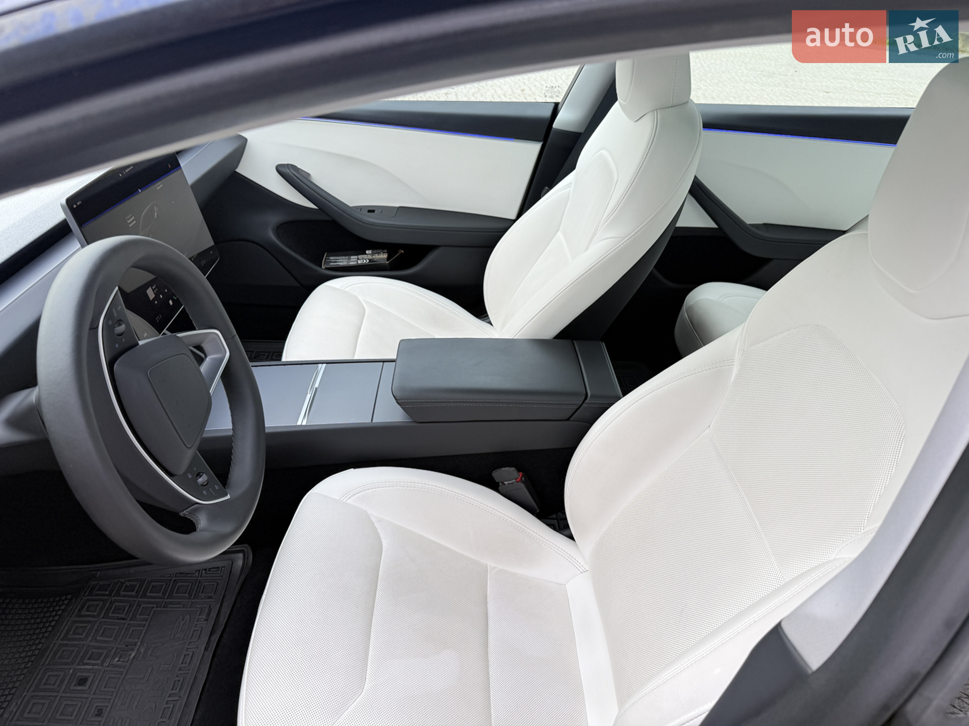 2024 Tesla Model 3 - мініатюра 10