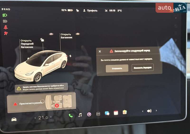 Седан Tesla Model 3 2021 в Ровно