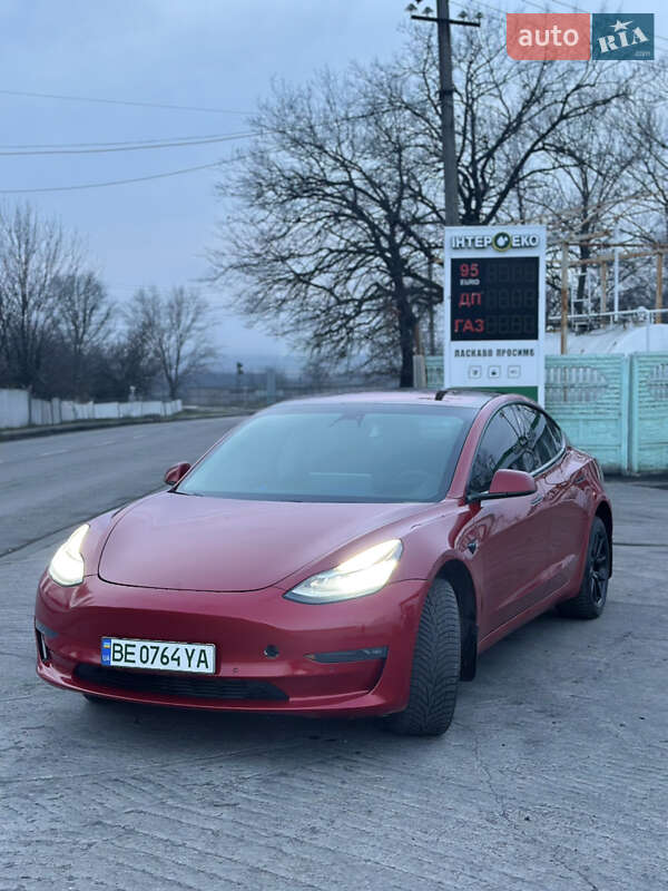 Tesla Model 3 2018