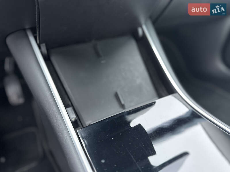 Седан Tesla Model 3 2018 в Владимире