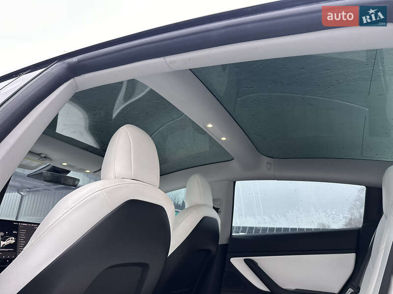 Седан Tesla Model 3 2018 в Владимире