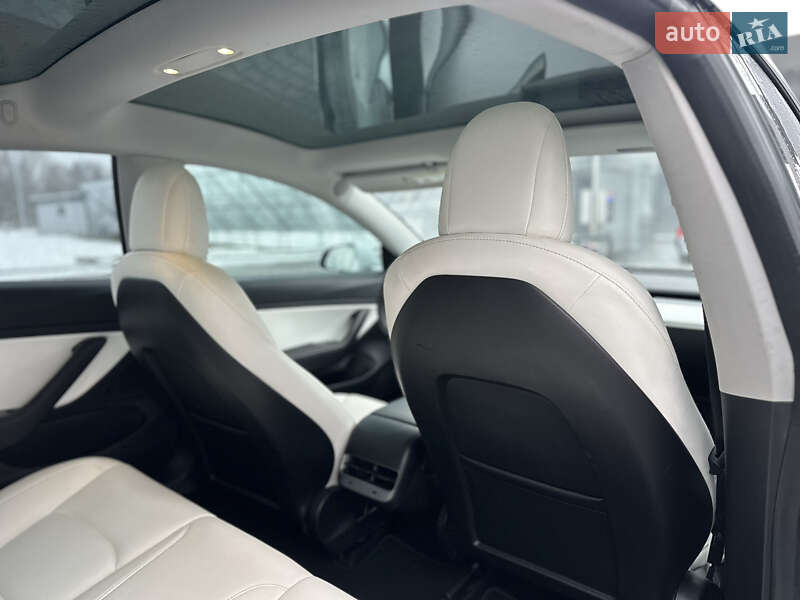 Седан Tesla Model 3 2018 в Владимире