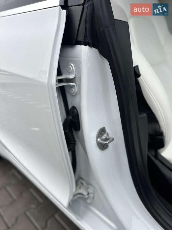 Седан Tesla Model 3 2018 в Владимире