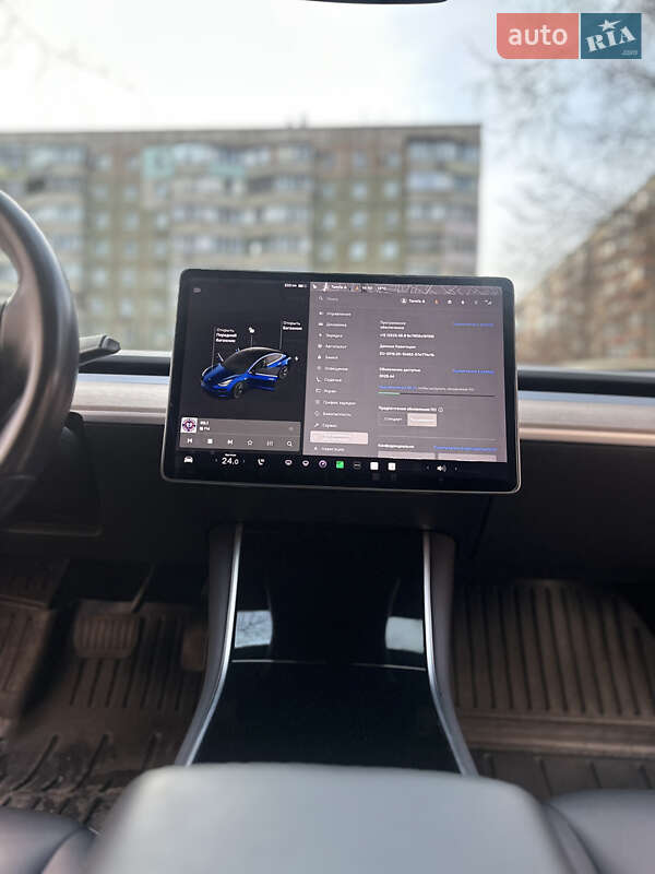 Седан Tesla Model 3 2019 в Полтаве
