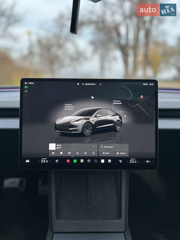 Седан Tesla Model 3 2024 в Запоріжжі