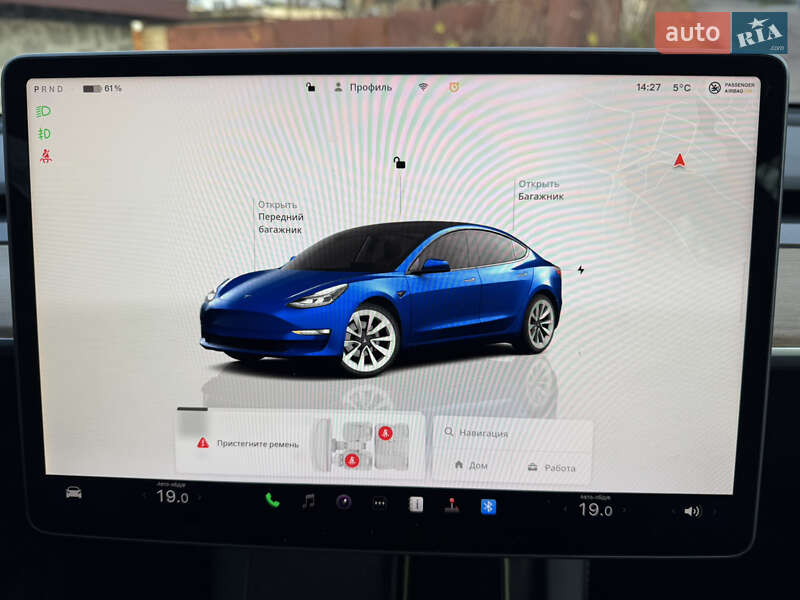 Седан Tesla Model 3 2022 в Киеве