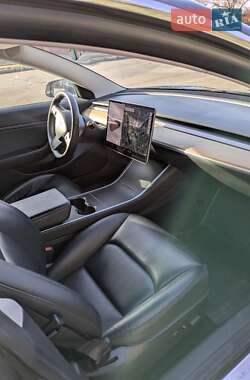 Седан Tesla Model 3 2019 в Полтаве