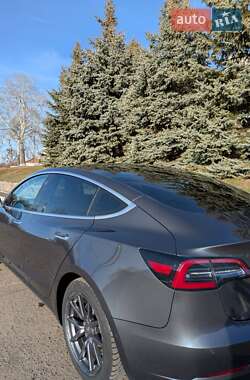 Седан Tesla Model 3 2019 в Полтаве