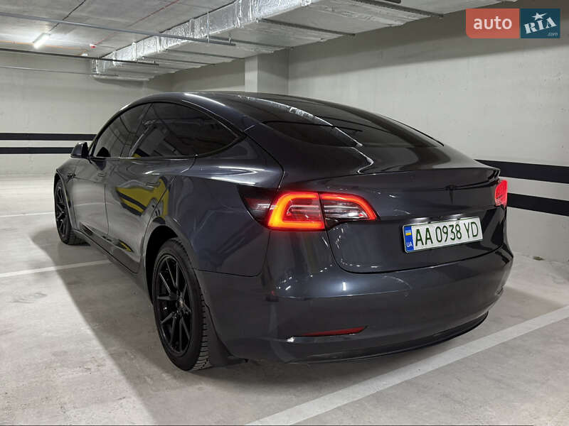 Седан Tesla Model 3 2019 в Днепре