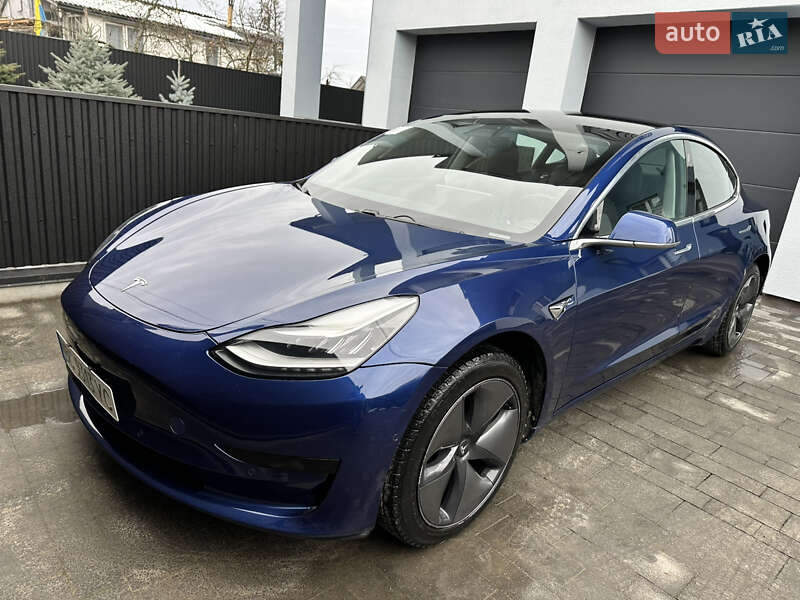 Tesla Model 3 2019