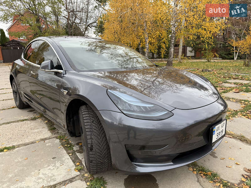 Седан Tesla Model 3 2018 в Харькове