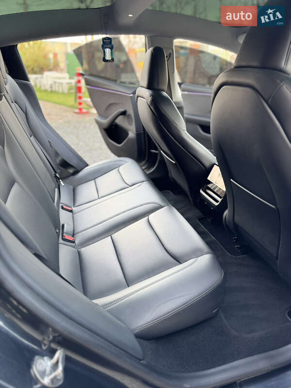 Седан Tesla Model 3 2024 в Софиевской Борщаговке