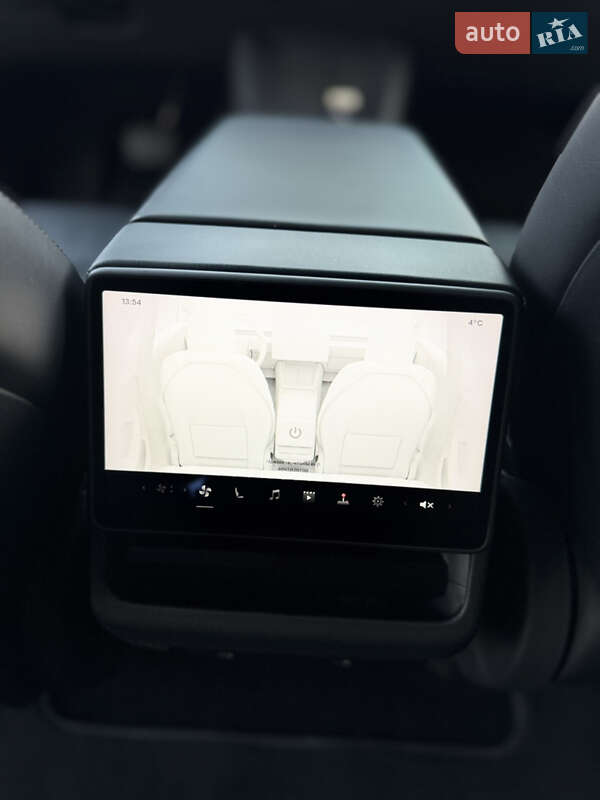 Седан Tesla Model 3 2024 в Софиевской Борщаговке