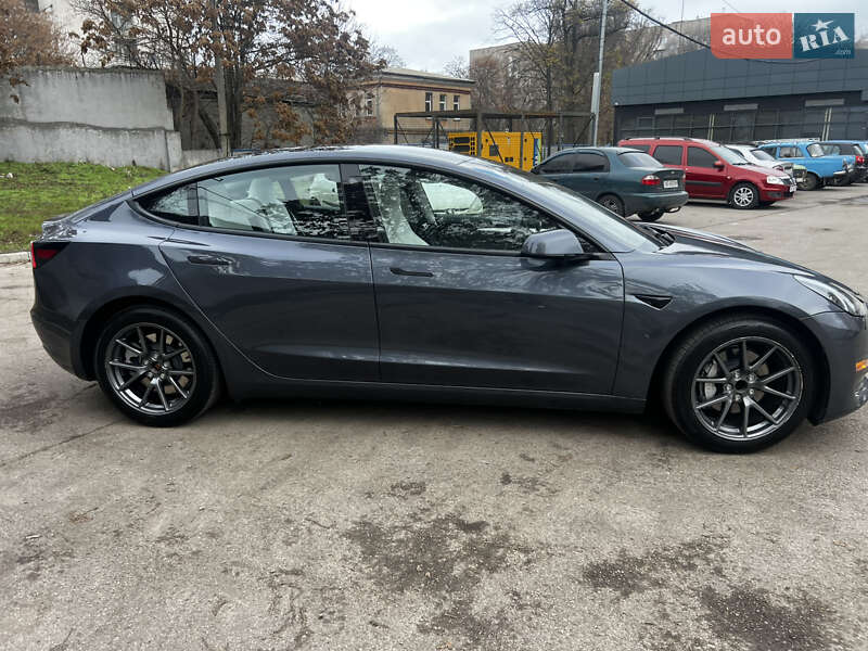 Седан Tesla Model 3 2023 в Дніпрі фото 12 Седан Tesla Model 3 2023 в Дніпрі