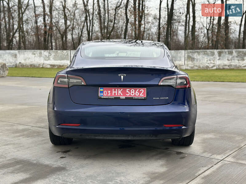 Седан Tesla Model 3 2018 в Луцке