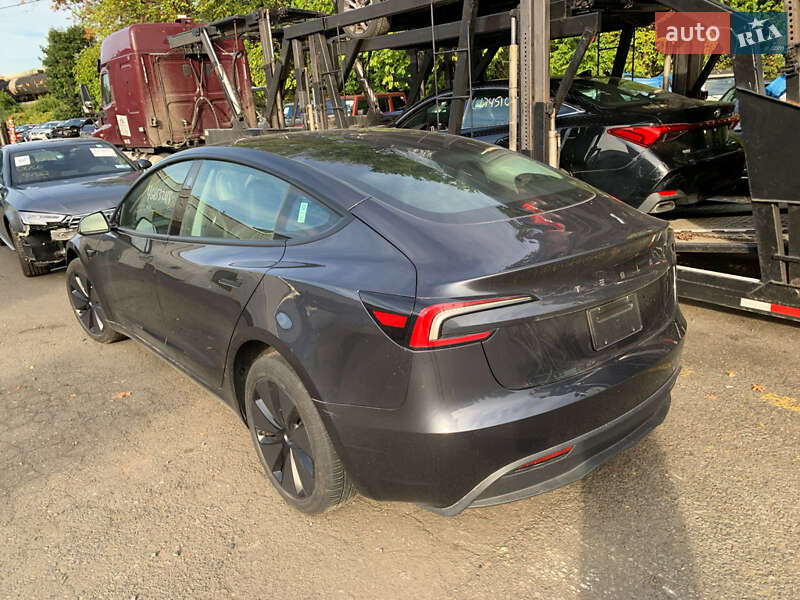 Седан Tesla Model 3 2024 в Хмельницькому
