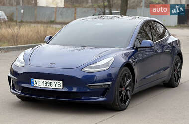 Седан Tesla Model 3 2019 в Дніпрі