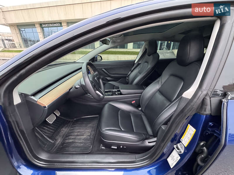 Седан Tesla Model 3 2019 в Дніпрі фото 13 Седан Tesla Model 3 2019 в Дніпрі