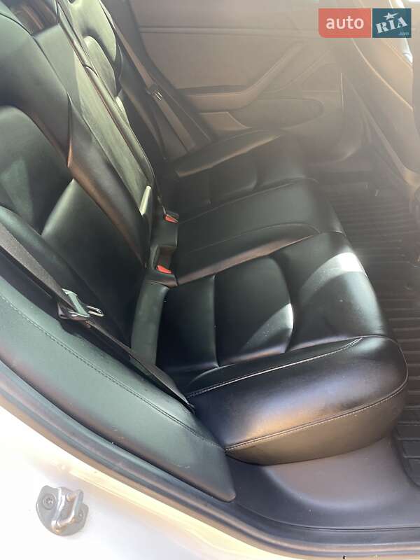 Седан Tesla Model 3 2019 в Косове фото 15 Седан Tesla Model 3 2019 в Косове