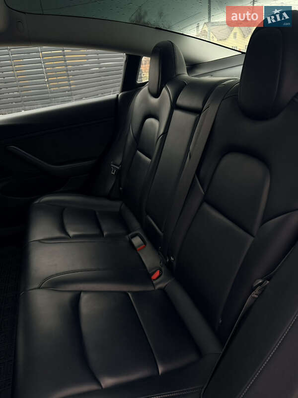 Седан Tesla Model 3 2018 в Киеве фото 10 Седан Tesla Model 3 2018 в Киеве