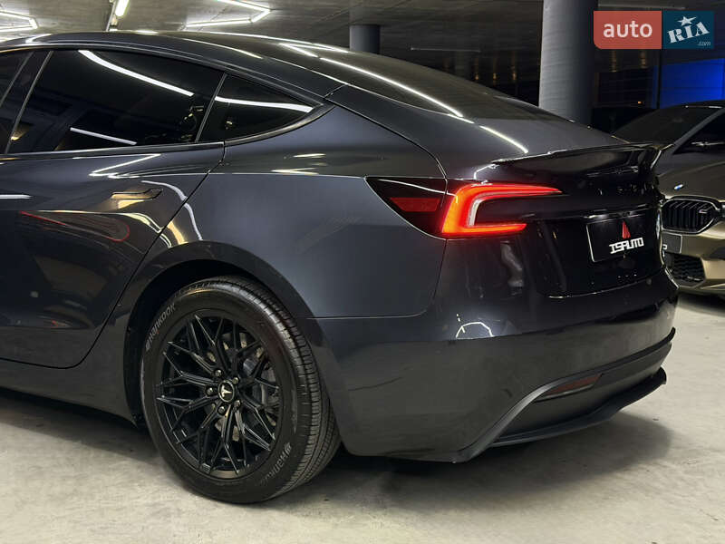 Седан Tesla Model 3 2024 в Одессе