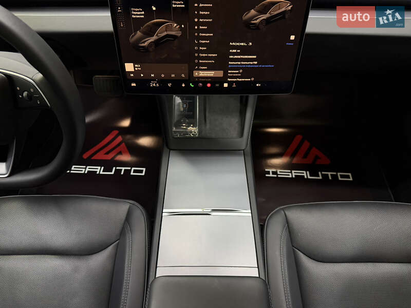 Седан Tesla Model 3 2024 в Одессе
