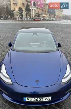 Седан Tesla Model 3 2020 в Харькове