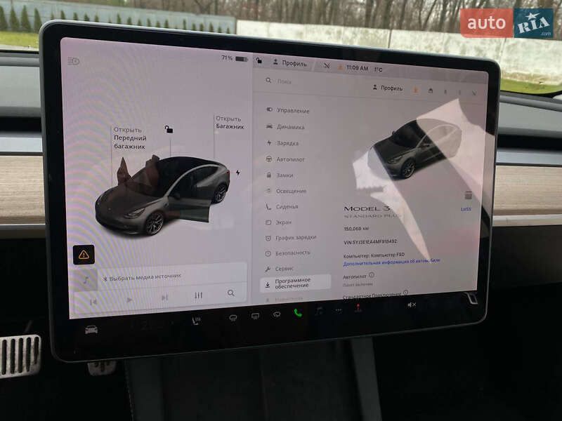 Седан Tesla Model 3 2021 в Луцке