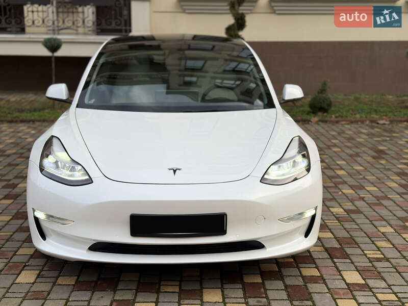 Седан Tesla Model 3 2022 в Одесі