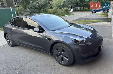 Седан Tesla Model 3 2023 в Виннице
