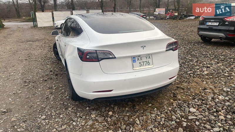 Седан Tesla Model 3 2018 в Харкові
