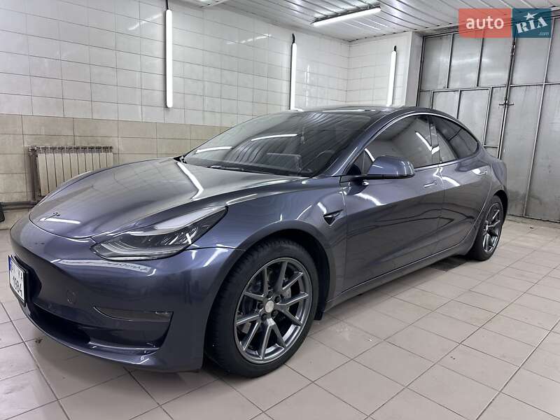 Седан Tesla Model 3 2022 в Сумах