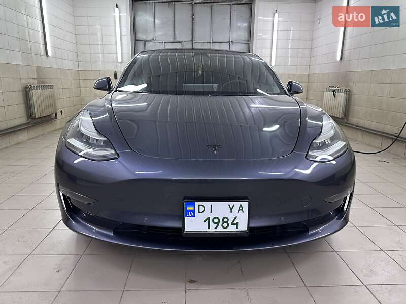 Седан Tesla Model 3 2022 в Сумах