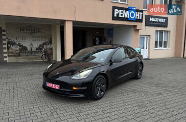 Седан Tesla Model 3 2023 в Луцке