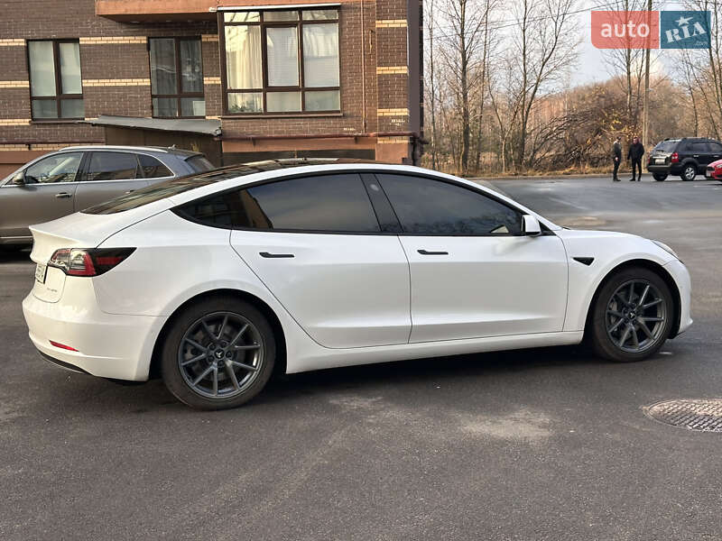 Седан Tesla Model 3 2022 в Чернигове фото 6 Седан Tesla Model 3 2022 в Чернигове