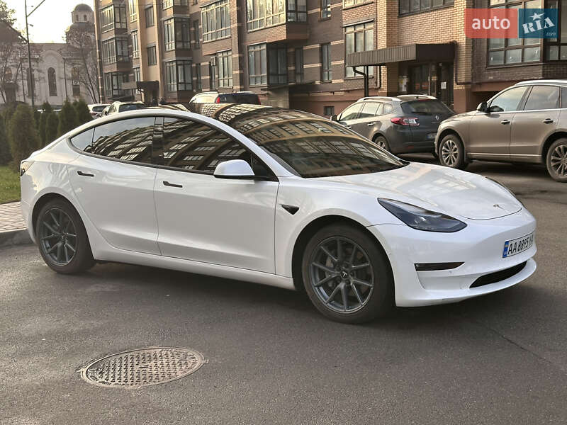 Седан Tesla Model 3 2022 в Чернигове фото 10 Седан Tesla Model 3 2022 в Чернигове