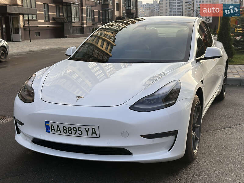 Седан Tesla Model 3 2022 в Чернигове фото 12 Седан Tesla Model 3 2022 в Чернигове