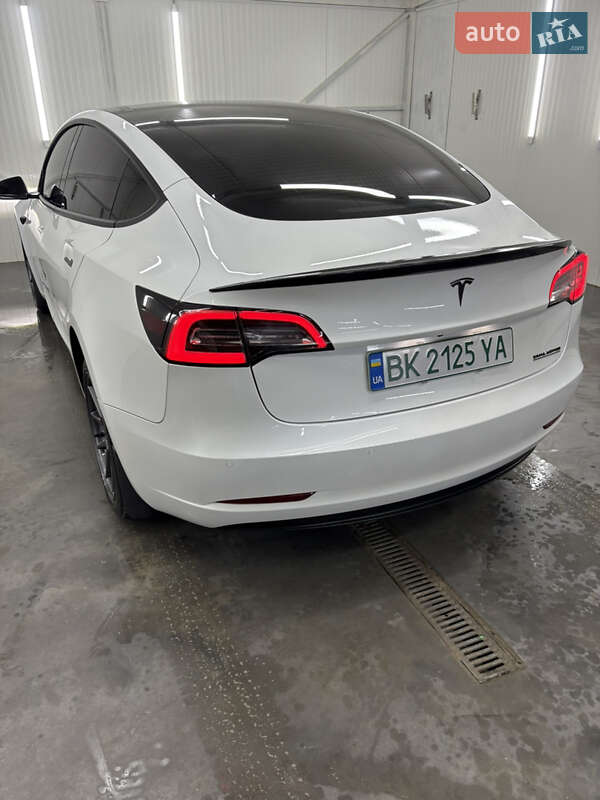 Седан Tesla Model 3 2021 в Лановцах фото 40 Седан Tesla Model 3 2021 в Лановцах