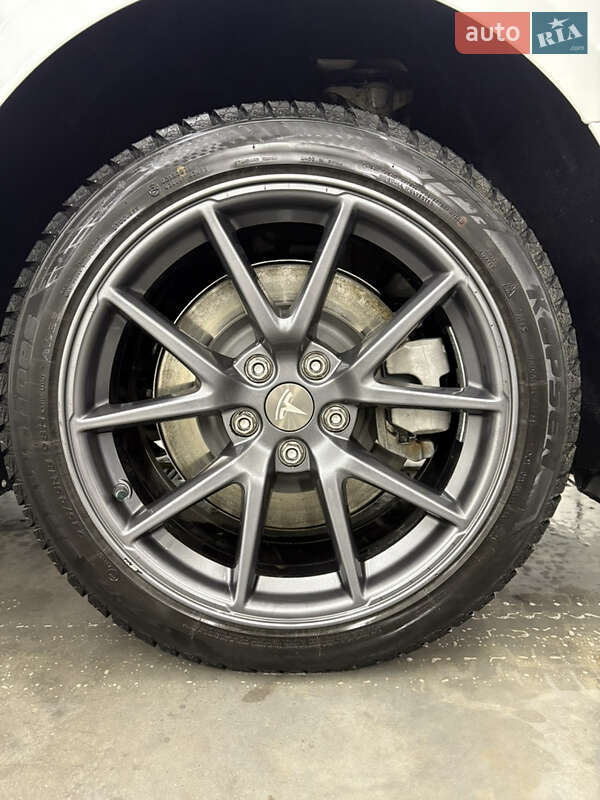 Седан Tesla Model 3 2021 в Лановцах фото 57 Седан Tesla Model 3 2021 в Лановцах