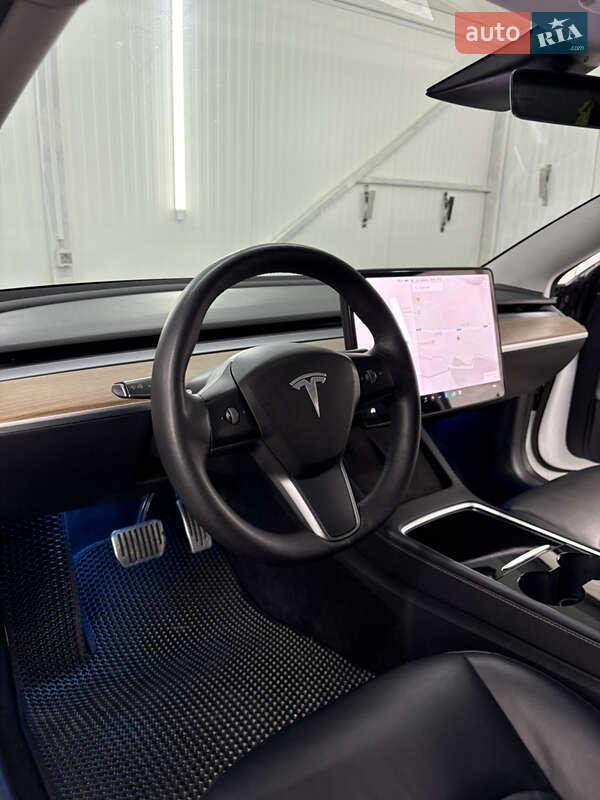 Седан Tesla Model 3 2021 в Лановцах фото 67 Седан Tesla Model 3 2021 в Лановцах