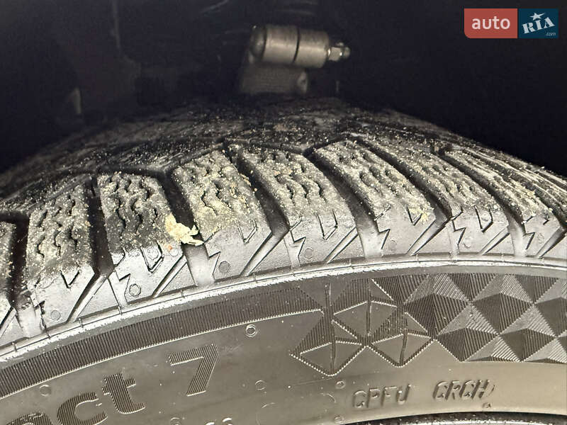 Седан Tesla Model 3 2022 в Хусте