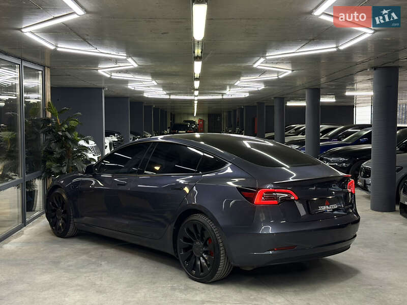 Седан Tesla Model 3 2021 в Одессе