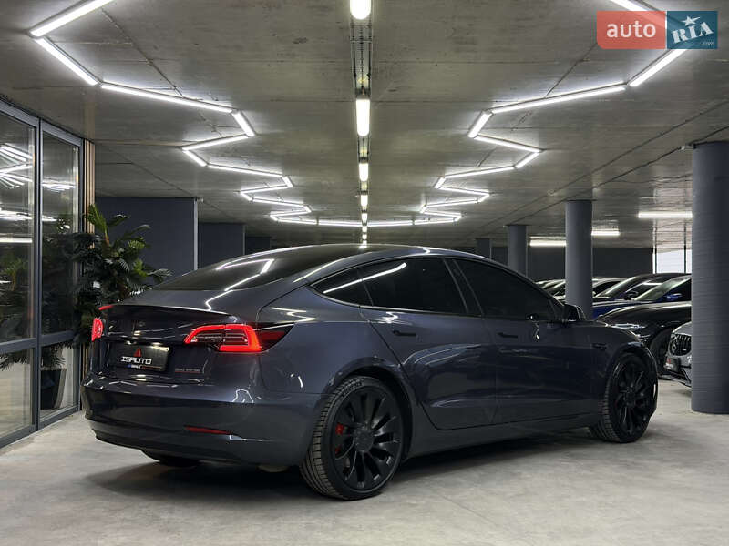 Седан Tesla Model 3 2021 в Одессе